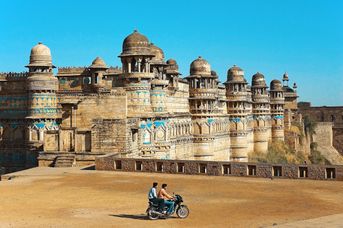 Kolory Pustynnych Miast