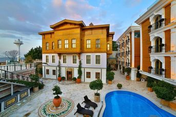 Seven Hills Palace