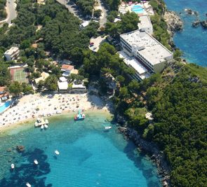 Akrotiri Beach