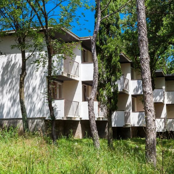 Kacjak Pavilions