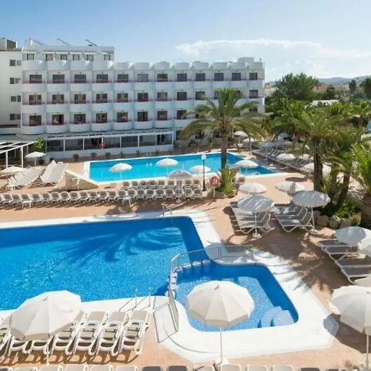 Coral Star Apartments
