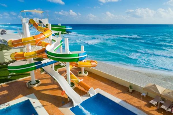 Crown Paradise Club Cancun