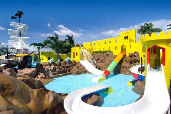 Crown Paradise Club Cancun