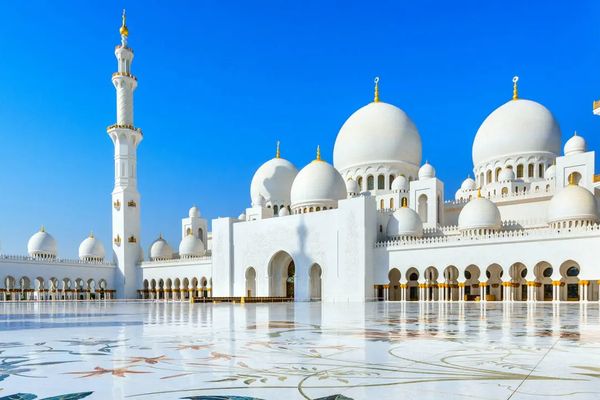 Rejs u wybrzeży Emiratów Arabskich - Fale Orientu