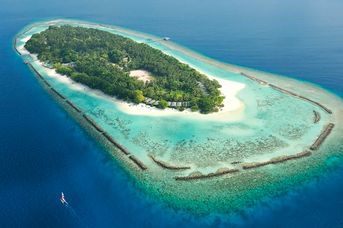 Royal Island Resort