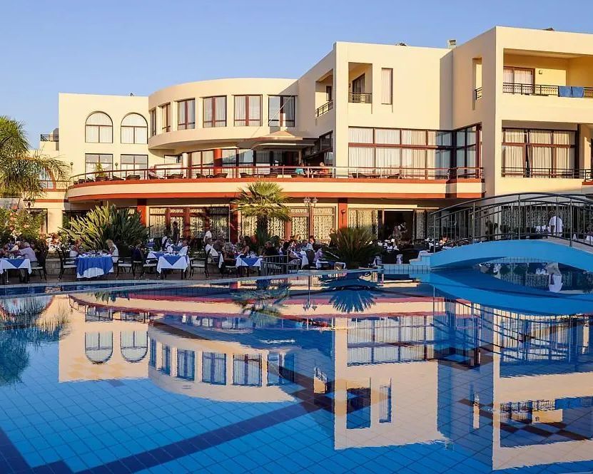 Vantaris Palace