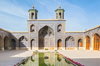 Iran - Drogą Królewską do świątyń ognia