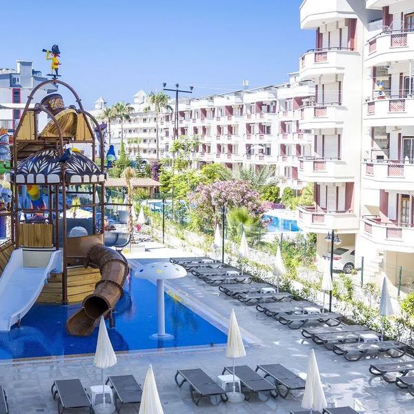 Grand Kolibri Prestige & Spa