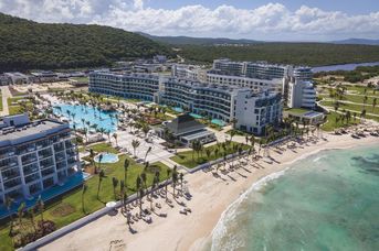 Ocean Eden Bay - Adults Only