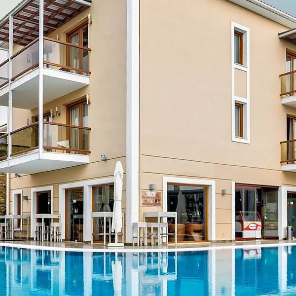 Valis Resort