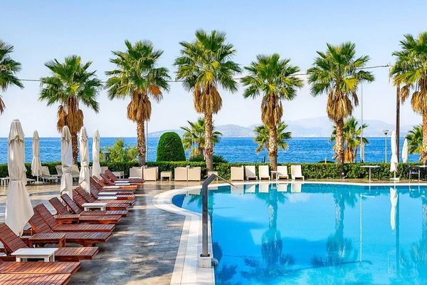 Valis Resort