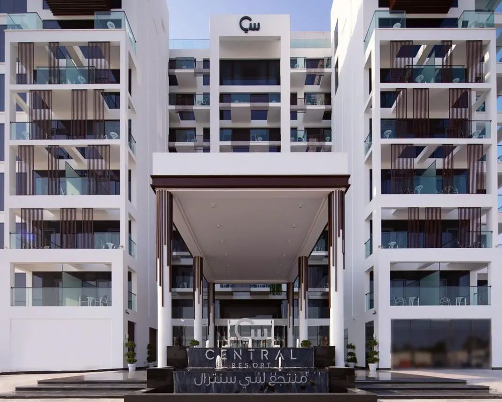 C Central Resort The Palm
