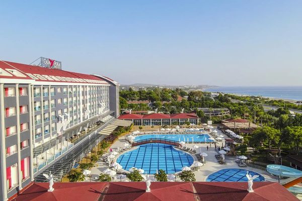 Casa Fora Beach Resort