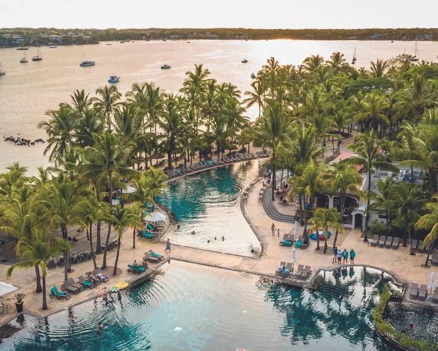 Mauricia Beachcomber Resort & Spa