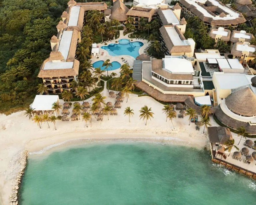 Catalonia Yucatan Beach