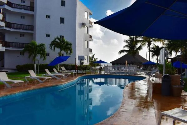 Imperial Las Perlas
