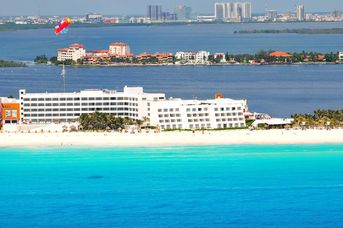 Flamingo Cancun Resort