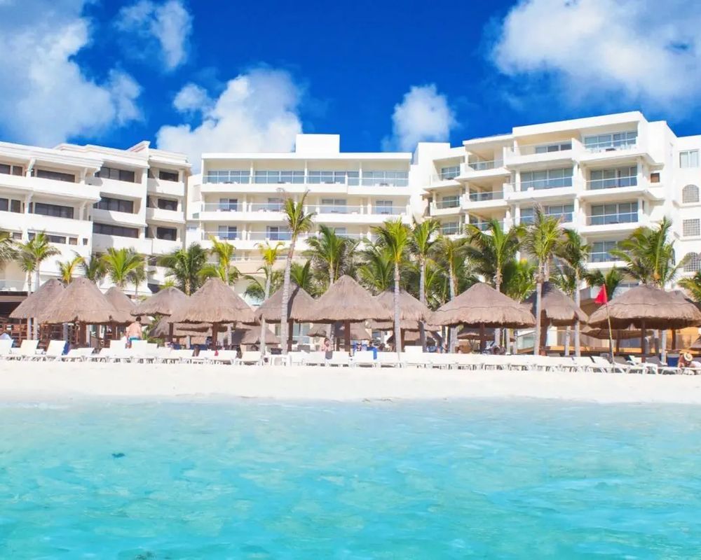 Nyx Cancun