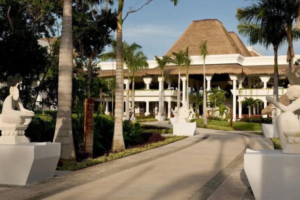 Grand Riviera Princess