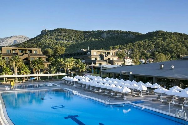 Sailors Beach Club