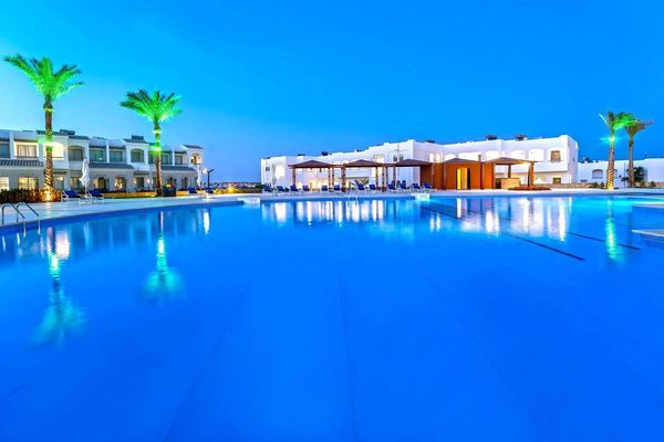 Invidia Coral Beach Tiran