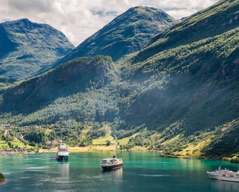 Rejs po norweskich fiordach - Plenery Skandynawii