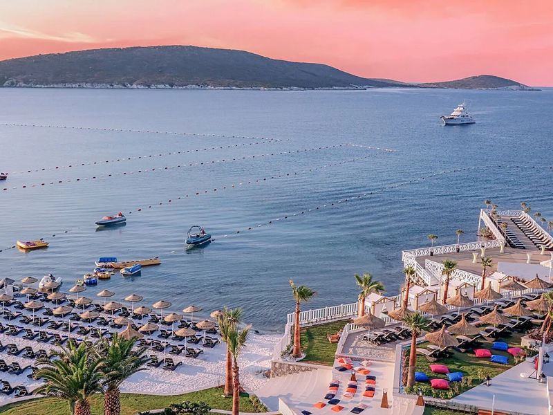 Design Plus Seya Beach