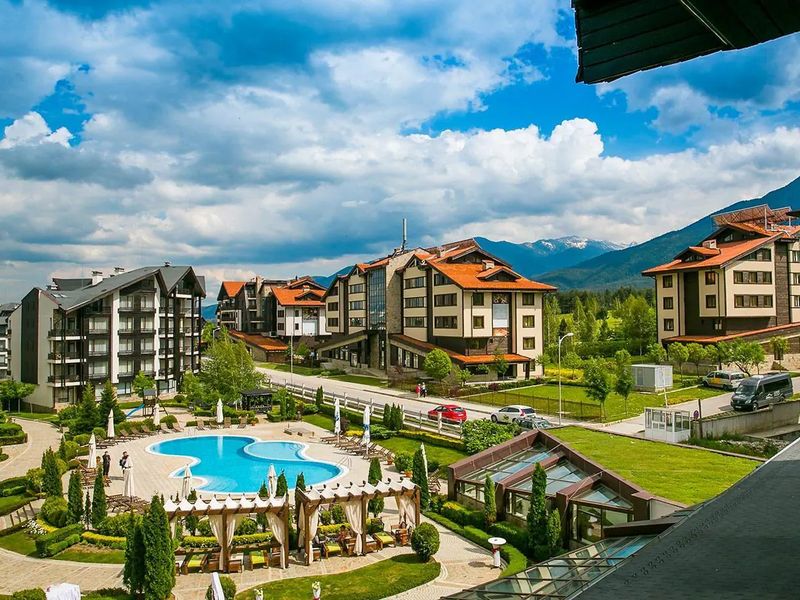 Aspen Golf Ski & Spa