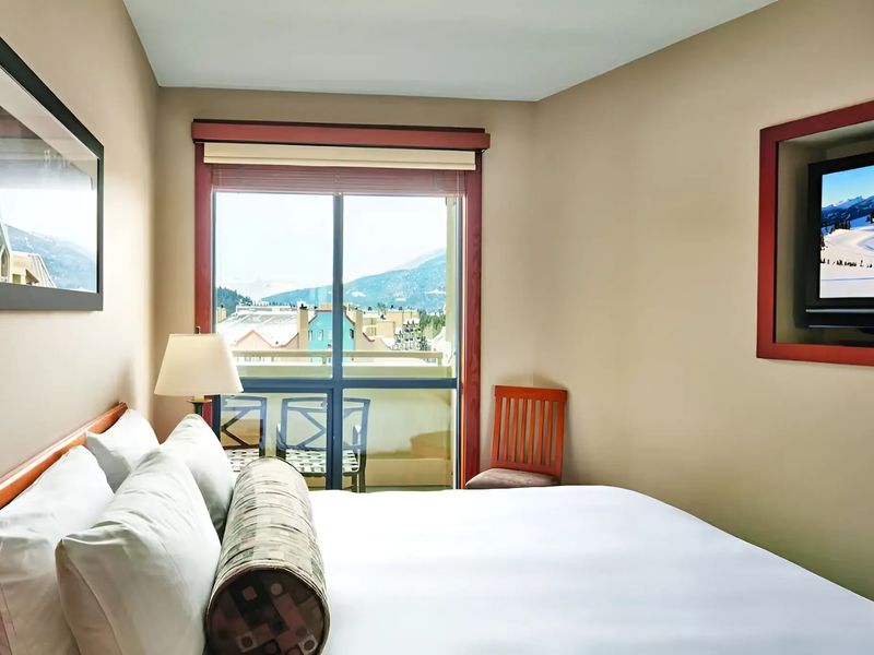 Pan Pacific Whistler Mountainside