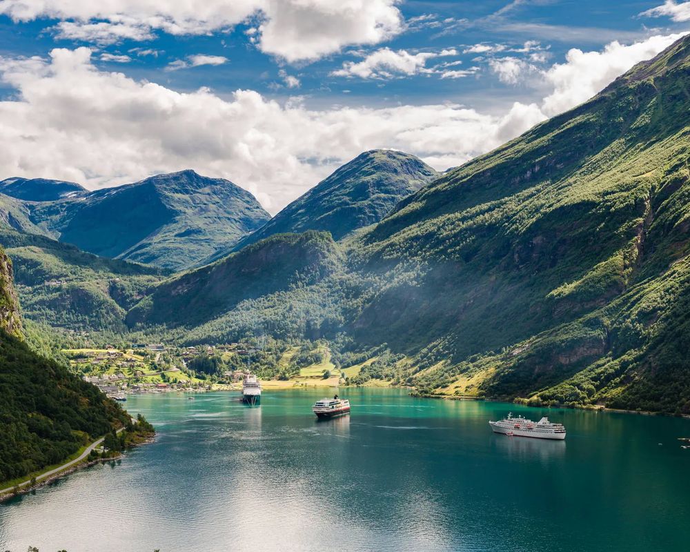 Rejs po norweskich fiordach - Plenery Skandynawii