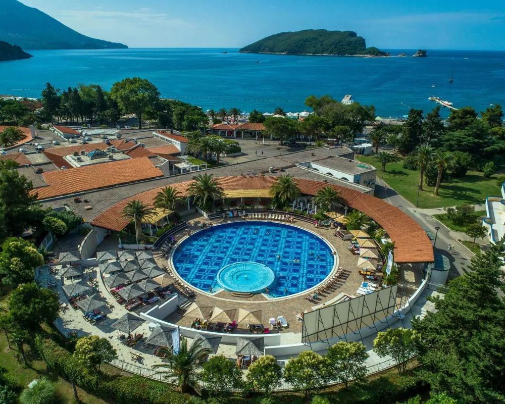 Slovenska Plaza (Budva)