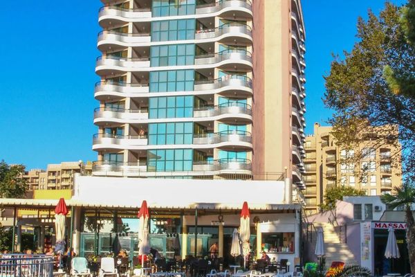 Grand Hotel (Sunny Beach)