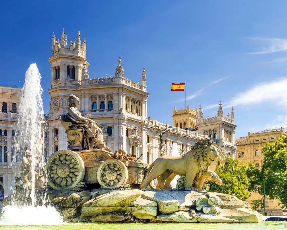 DJ Tossa ze zwiedzaniem Hiszpanii