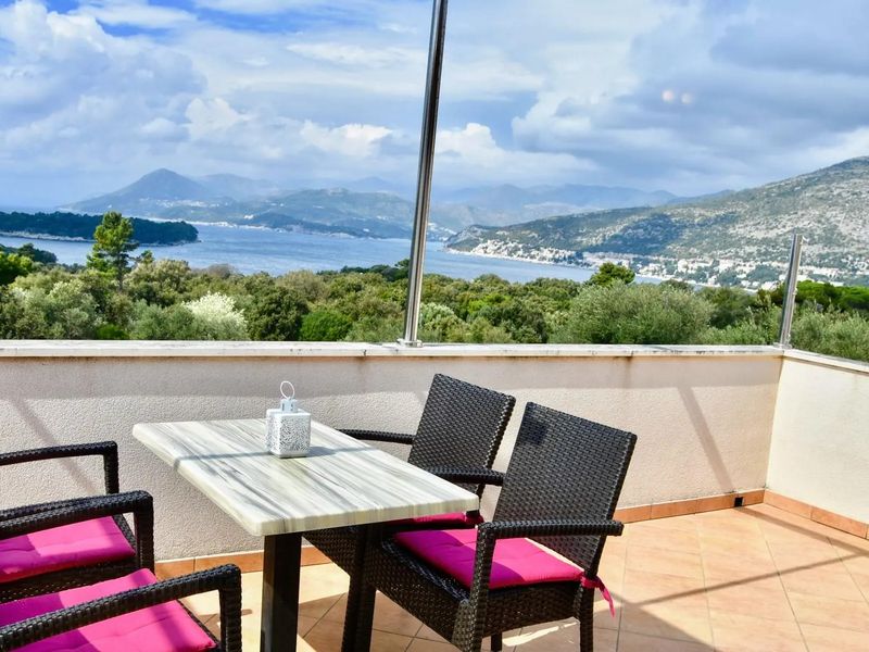 Pervanovo Apartments