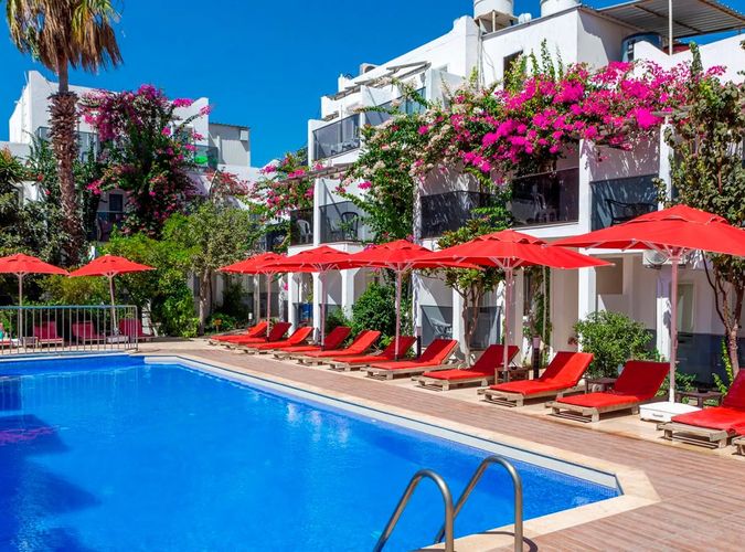 The Hello (ex Seray Class)