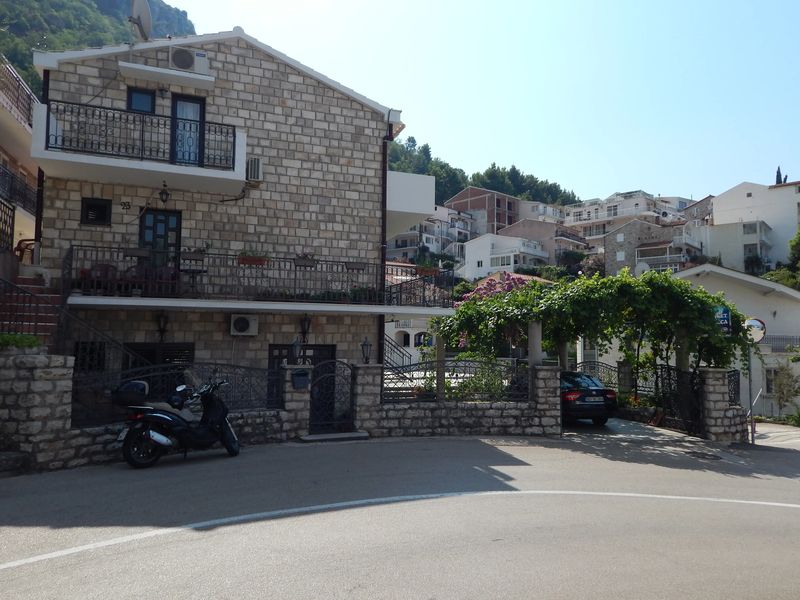 Teodora Apartments