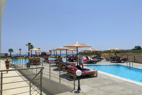 Evita Bay