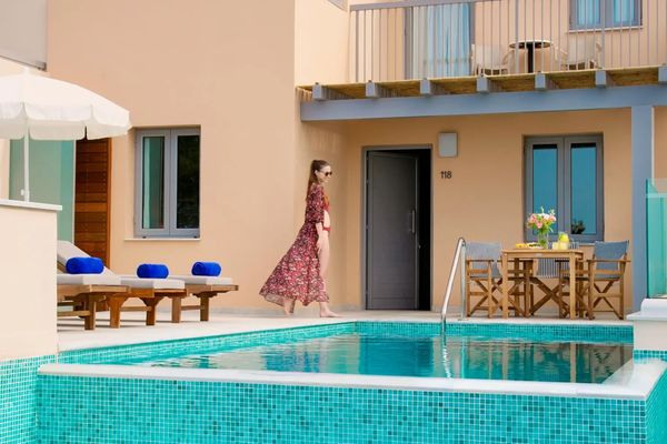 Louis St. Elias Resort