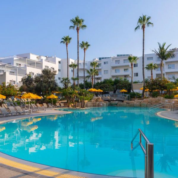Mayfair — Pafos, Cypr