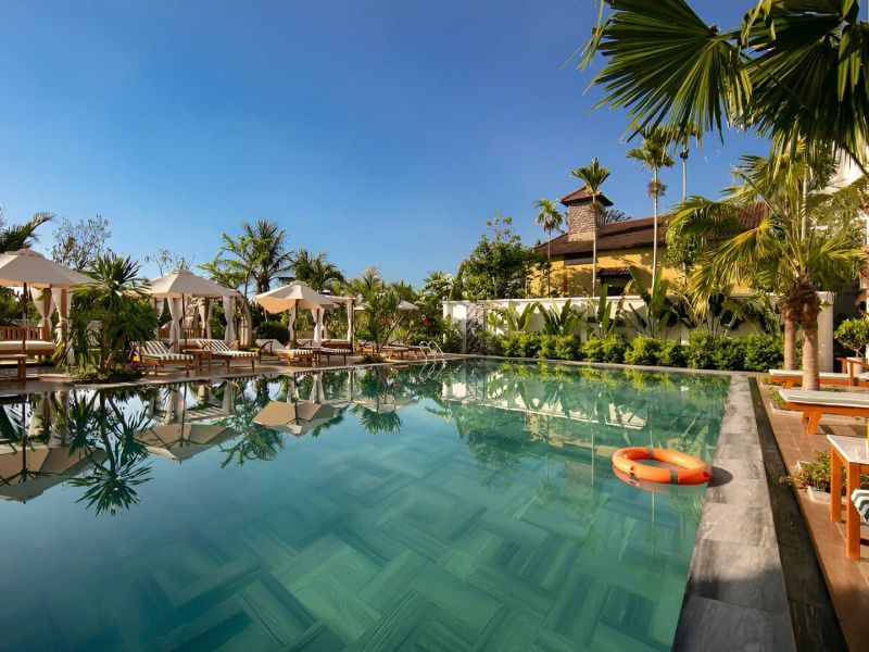 Shining Riverside Boutique and Spa