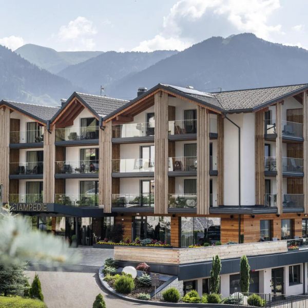 Ciampedie Luxury Alpine Spa — Vigo di Fassa, Włochy