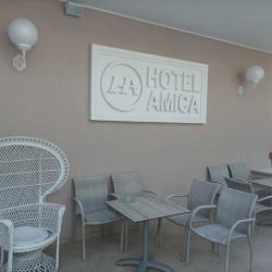 Amica