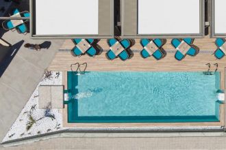 Mare Blue Suites
