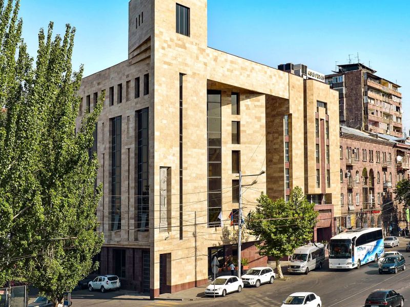 Ani Central Inn