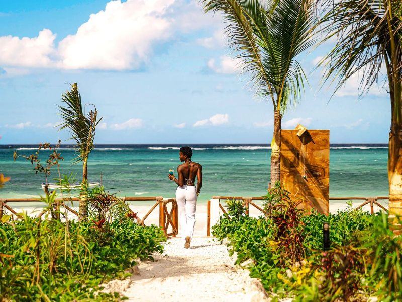 Clove Island Essence & Spa