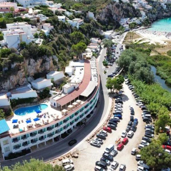 Osprey Menorca — Cala En Porter, Hiszpania