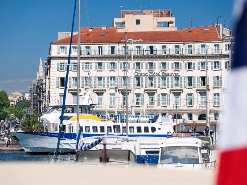 Grand Beauvau Vieux Port