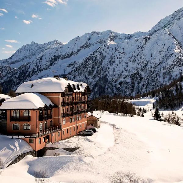 Locanda Locatori — Passo del Tonale, Włochy