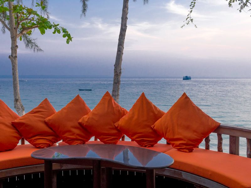 Baan Ploy Sea