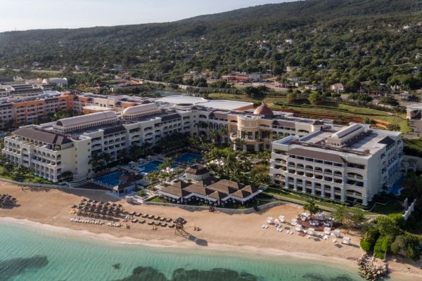 Iberostar Waves Rose Hall Beach